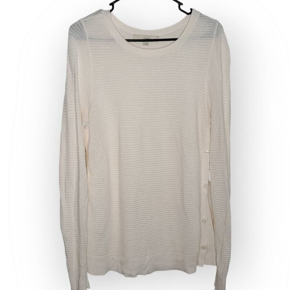 Ann Taylor LOFT Women's Cream Long Sleeve Sweater w/Side Buttons size Medium